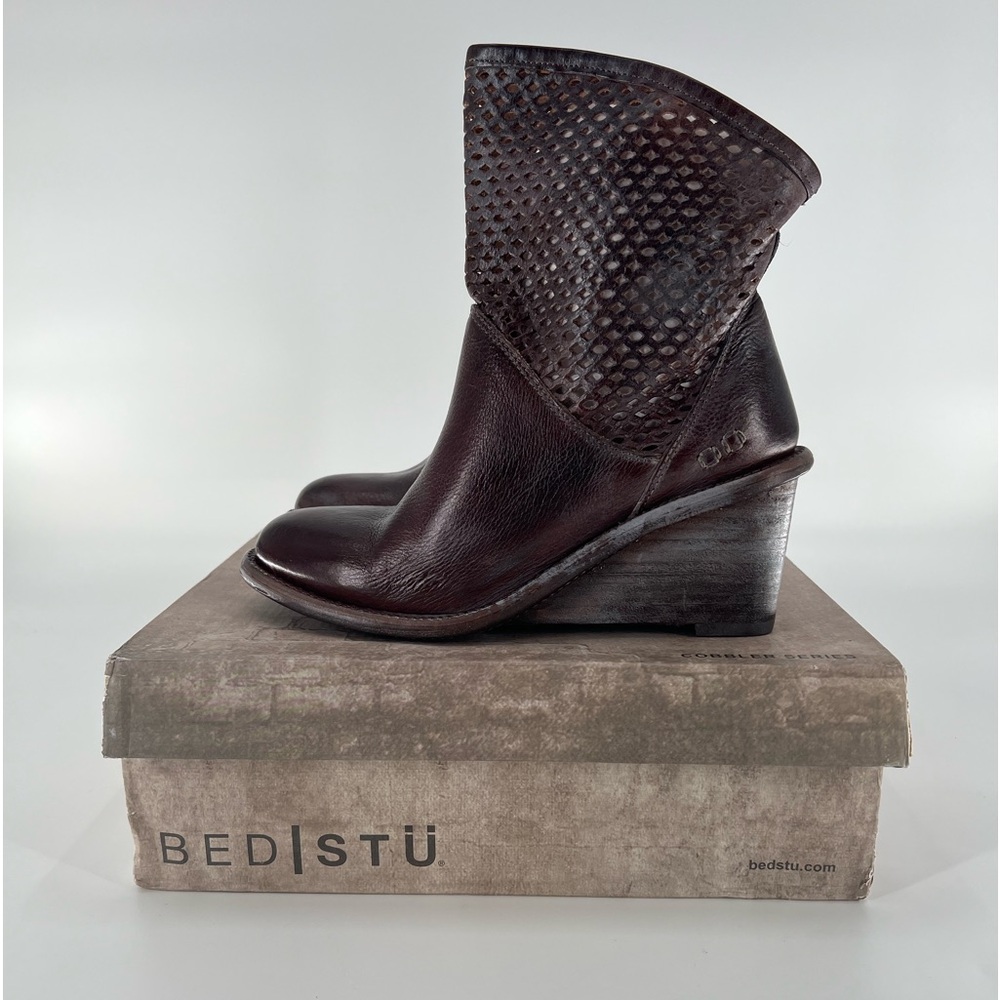 Bed‎ Stu Duchess Teak Rustic Perforated Boho SlouchyWedge Boots 9.5